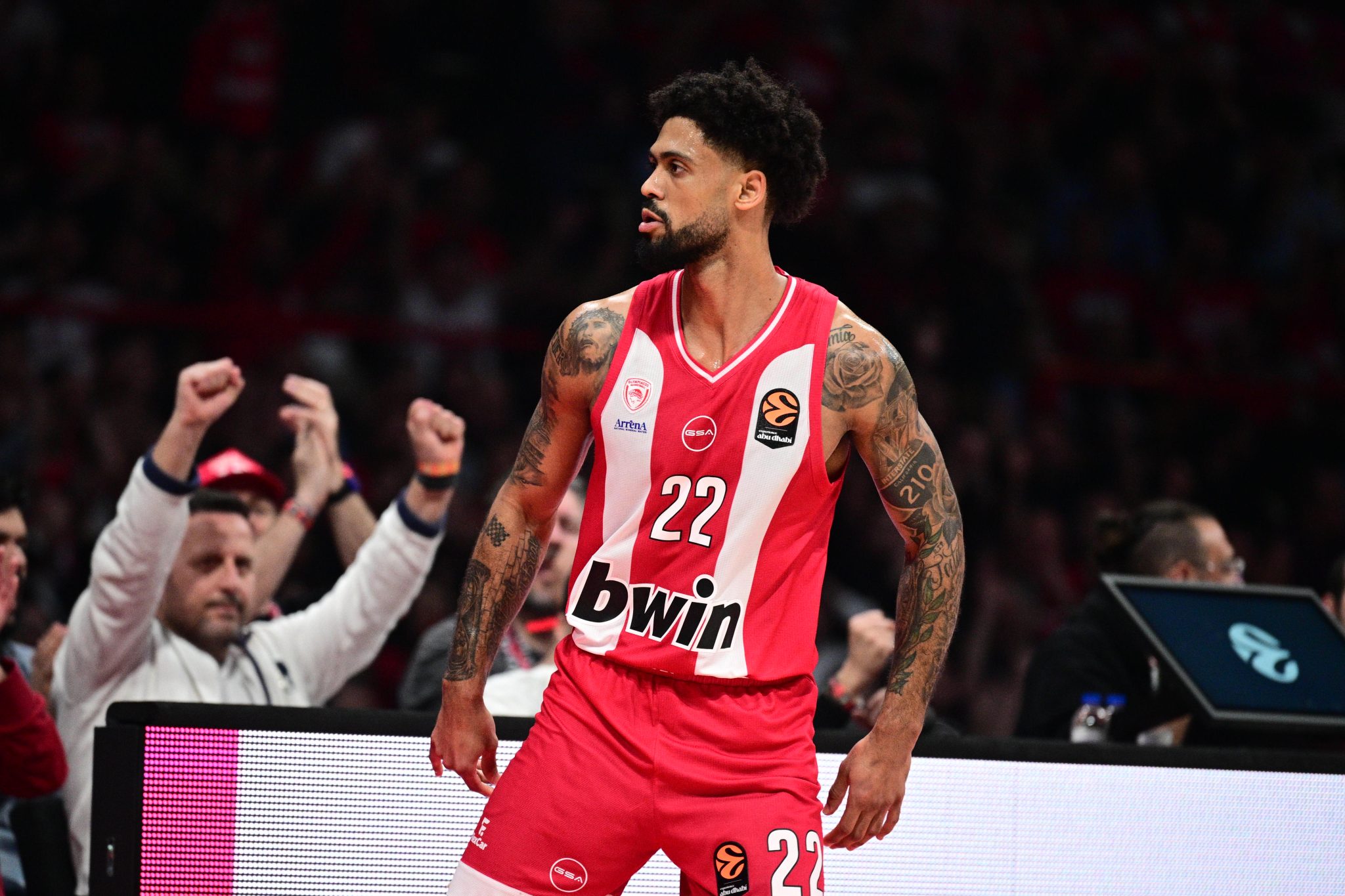 Τάιλερ time στο Φάληρο: Πήρε… φωτιά ο Ντόρσεϊ στο πρώτο δεκάλεπτο με 13 πόντους!