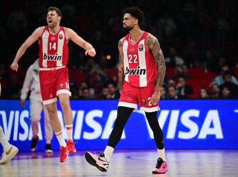 Η… αθέατη πλευρά της νίκης του Ολυμπιακού απέναντι στη Ρεάλ: Η καθολική αποθέωση στον Ντόρσεϊ και το standing ovation για τον Κίναν Έβανς