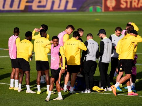 Η προπόνηση της ΑΕΚ στο Βαγιέκας – Οι σκέψεις του Νίκολιτς για τον πρώτο προημιτελικό με τη Ράγιο (pics)