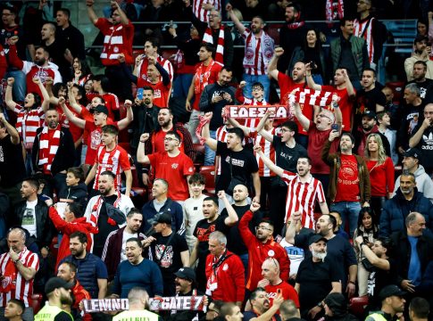 Χαμός από τον κόσμο του Ολυμπιακού στη Σόφια – Δείτε βίντεο