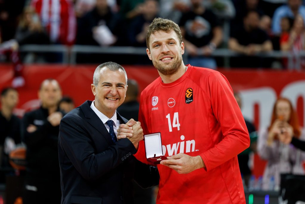 Ο Σάσα Βεζένκοφ βραβεύθηκε από τον Υπουργό αθλητισμού της Βουλγαρίας (pics)