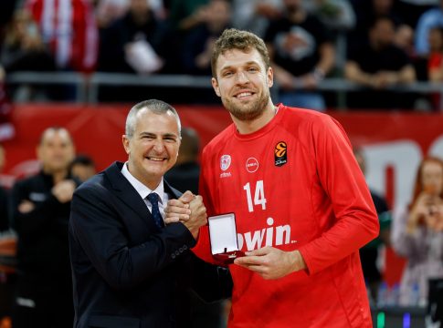 Ο Σάσα Βεζένκοφ βραβεύθηκε από τον Υπουργό αθλητισμού της Βουλγαρίας (pics)