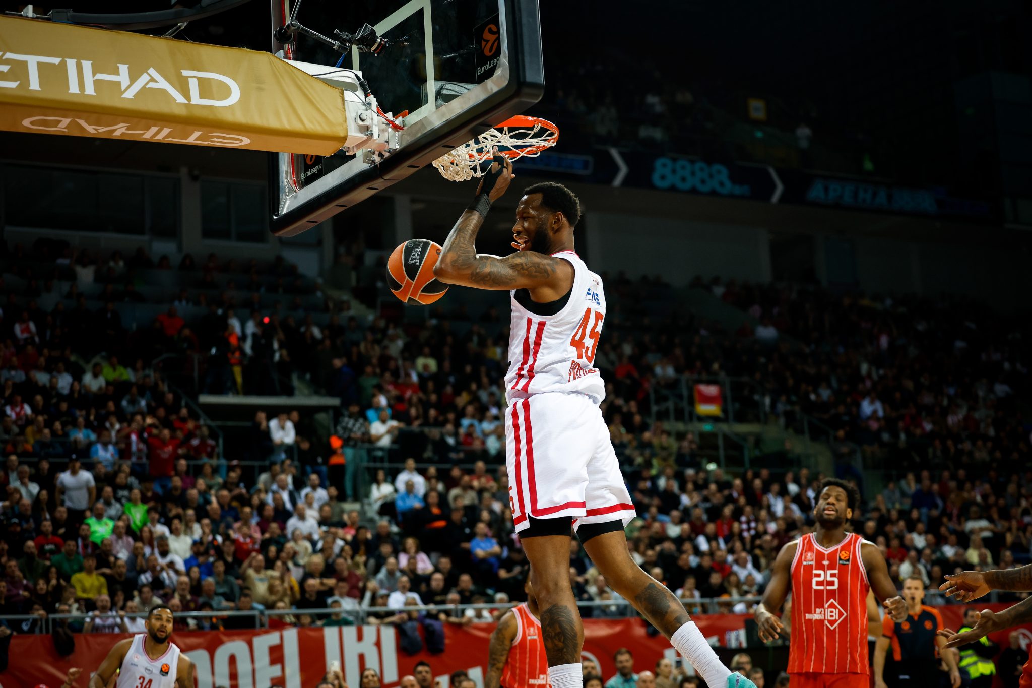 Κυριαρχία του Χολ στο Top 10 της 37ης αγωνιστικής (vid)