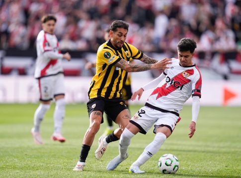 Ράγιο Βαγιεκάνο – ΑΕΚ: Λάθος στη μεσαία γραμμή από την Ένωση, 1-0 οι Ισπανοί μόλις στο 2ο λεπτό (vid)