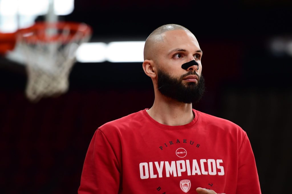 Με απουσίες κόντρα στο Μιλάνο ο Ολυμπιακός: Τα δεδομένα για Τζόουνς, Φουρνιέ και Μόρις