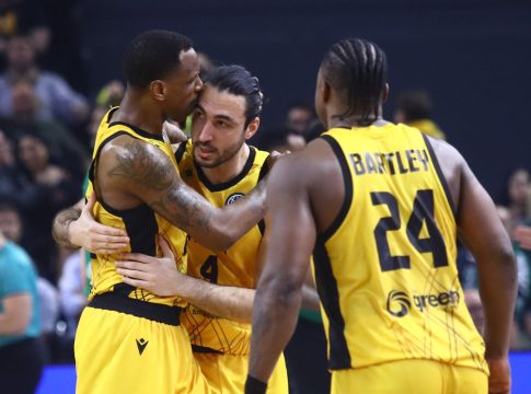 ΑΕΚ – Μπανταλόνα 72-67: «Βασίλισσα» στο Final 4, πέταξε εκτός την οικοδέσποινα