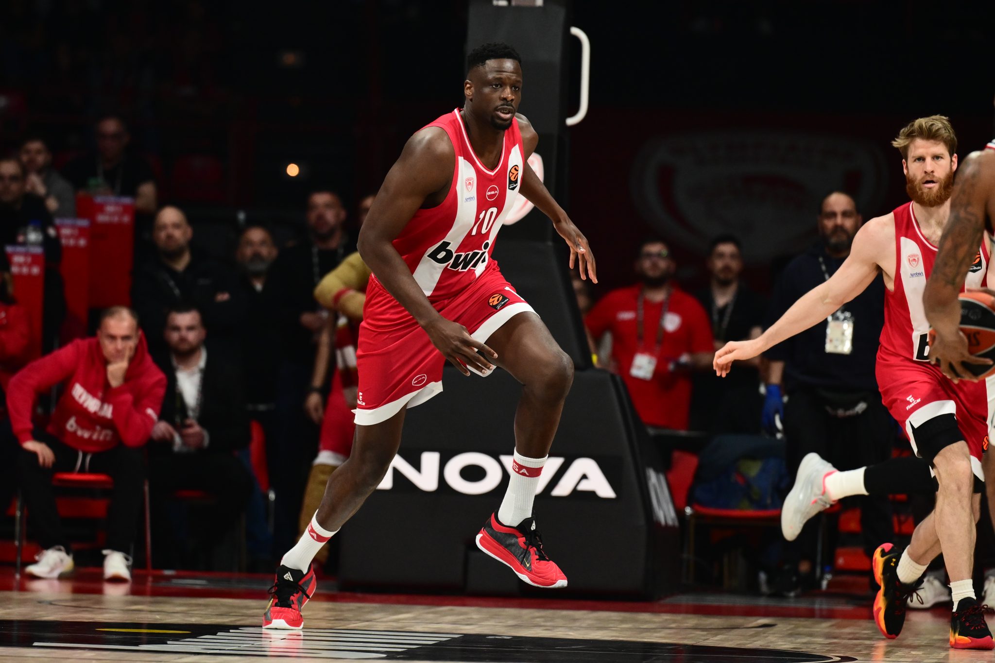 Ο Μουστάφα Φαλ, οι λεπτομέρειες του συμβολαίου του και η πιθανότητα για… επαναδιαπραγμάτευση με τον Ολυμπιακό