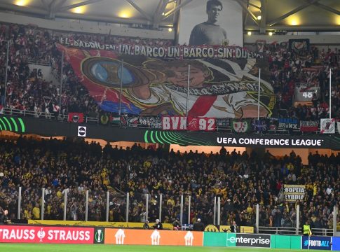 Πανό για τον Αλέξη Γρηγορόπουλο στα Εξάρχεια, από τους οπαδούς της Ράγιο Βαγιεκάνο (pic)