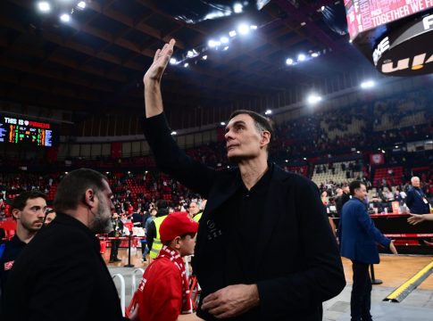 Μπαρτζώκας: «Το επίπεδο της Euroleague είναι καλύτερο από ποτέ – Ο Χολ ζήτησε αλλαγή για να κάνει ρεκόρ ο Μιλουτίνοφ»