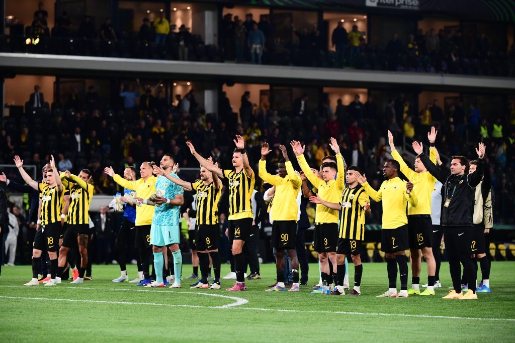 Ο κόσμος της ΑΕΚ αποθέωσε Νίκολιτς και παίκτες ζητώντας το πρωτάθλημα (vids)