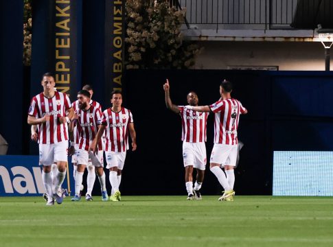 Παναιτωλικός – Πανσερραϊκός 2-3: Νίκη-ανάσα για τα «Λιοντάρια» με σούπερ Τεϊσέιρα