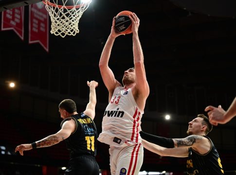 Μοιράστηκαν το βραβείο του MVP της αγωνιστικής Μιλουτίνοφ και Άπλμπι