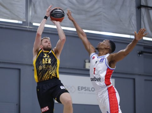 Πανιώνιος – ΑΕΚ 57-71: Ξανά στην 3η θέση η «Ένωση», κοντά στον υποβιβασμό ο Πανιώνιος (vid)