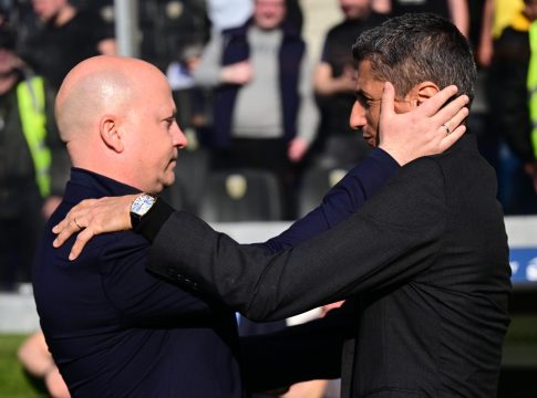 Η αγκαλιά του Νίκολιτς με τον Λουτσέσκου στη Νέα Φιλαδέλφεια (vid)