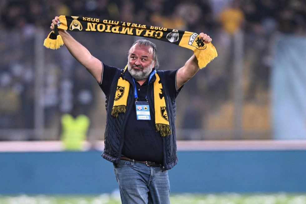 Η ομιλία του Ηλιόπουλου στους παίκτες της ΑΕΚ πριν τον ΠΑΟΚ: «Μπείτε μέσα και πάρτε τους, κάντε σεισμό» (vid)