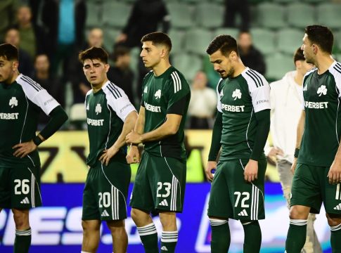 Αποδοκιμασίες στη Λεωφόρο μετά την ήττα από τον Ολυμπιακό