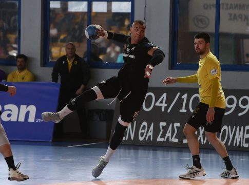 ΠΑΟΚ – ΑΕΚ 33-30: Ισοφάρισε τη σειρά ο «Δικέφαλος του Βορρά», όλα θα κριθούν στο ΟΑΚΑ