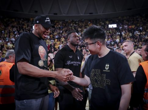 «Τρέλα» για τον Άρη και μήνυμα με Αντετοκούνμπο, Σιάο και Γκάλη