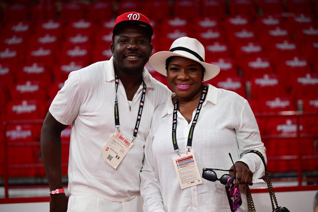 Στο ΣΕΦ η μητέρα και ο αδερφός του Ταϊρίκ Τζόουνς (pics)