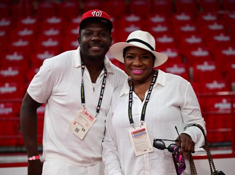 Στο ΣΕΦ η μητέρα και ο αδερφός του Ταϊρίκ Τζόουνς (pics)