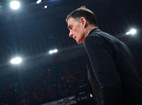 Η ομιλία του Μπαρτζώκα στα αποδυτήρια μετά το 1-0 (vid)