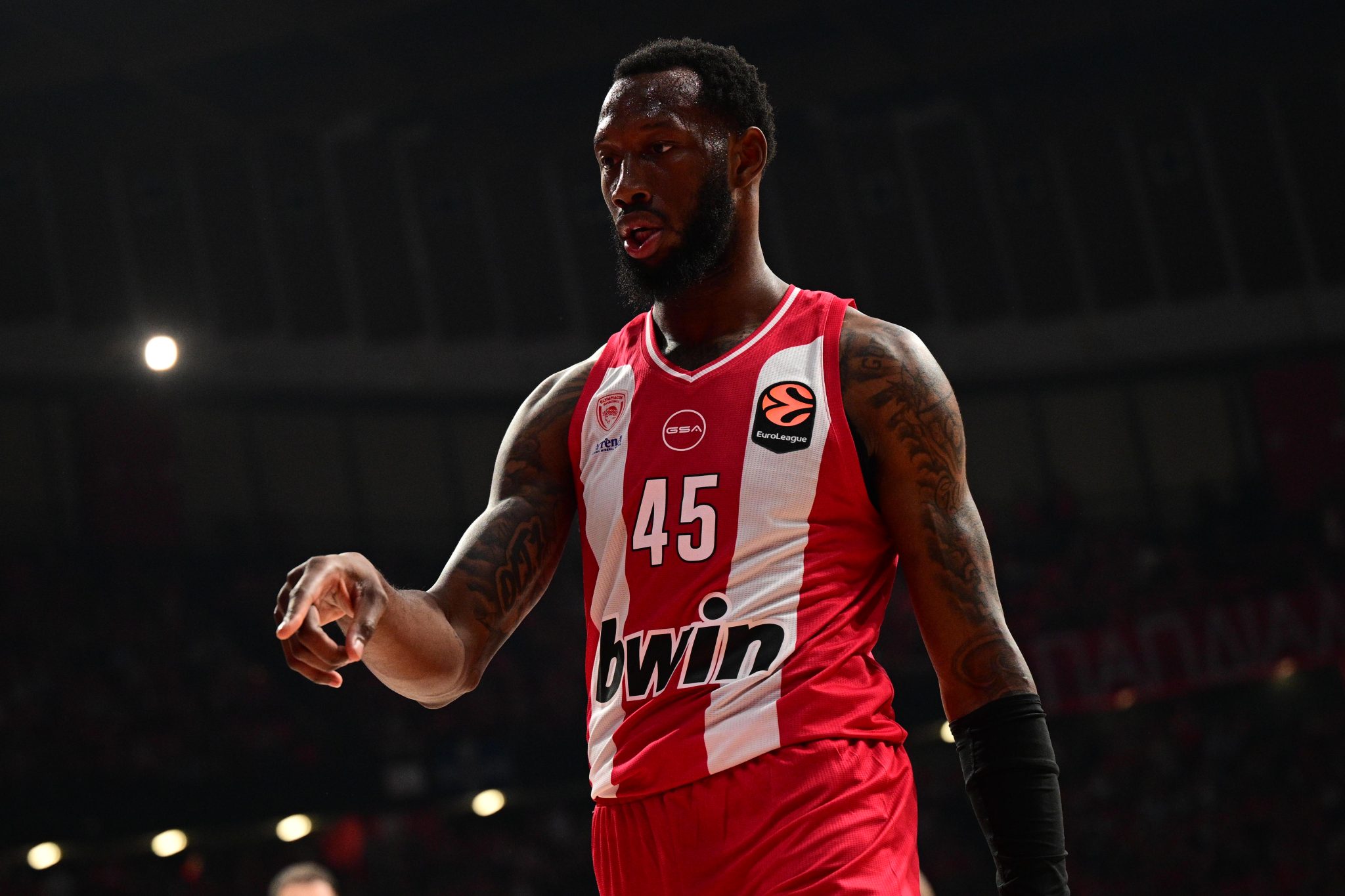 Φοβερός Χολ: Τρεις τάπες σε 5 λεπτά! (vid)