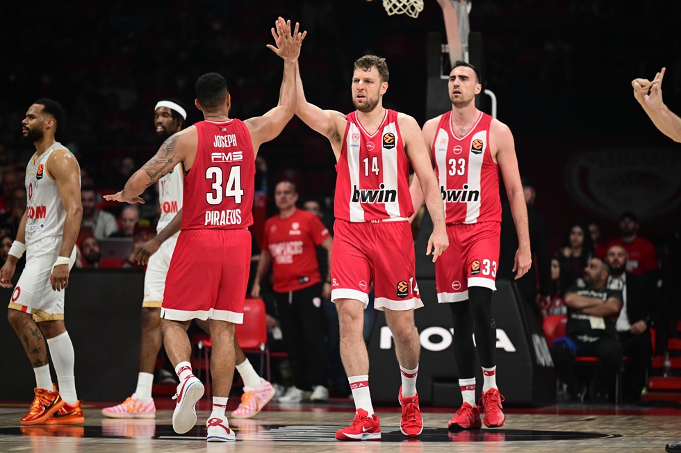 Ολυμπιακός: Οι «δαγκάνες» στην άμυνα, οι 23 πόντοι του Τζόσεφ και το +52.4 του Μιλουτίνοφ