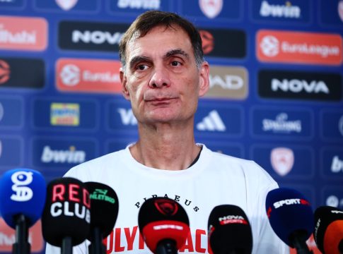 Μπαρτζώκας: «Θα δείξω στους παίκτες το παιχνίδι με τη Σιένα – Να αφήσουμε τις μεγαλεπήβολες δηλώσεις»