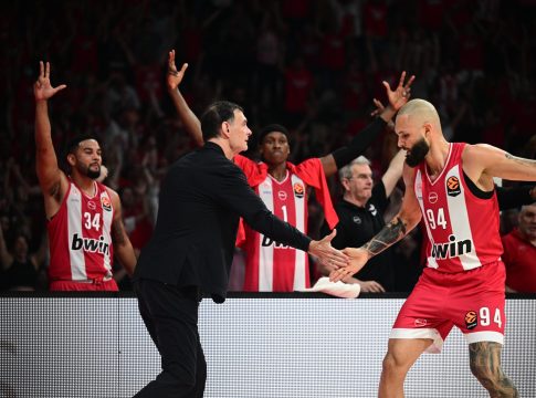 Μπαρτζώκας και Φουρνιέ έδωσαν το στιγμιότυπο των playoffs (pics)