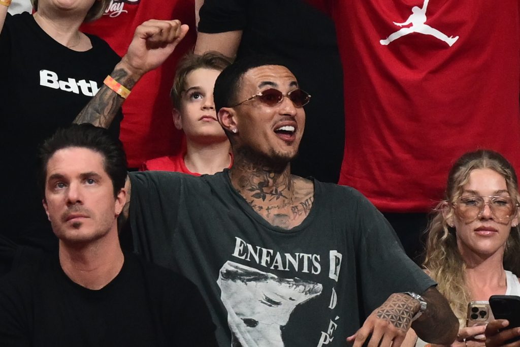 Τρελάθηκε ο Κούζμα με την… τρέλα του ΣΕΦ (vid)