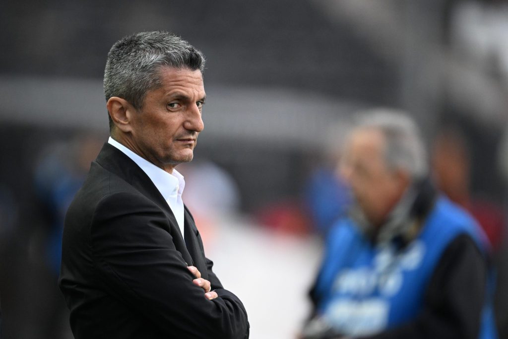 «Ψηλά στη λίστα για να διαδεχθεί τον πατέρα του ο Λουτσέσκου»