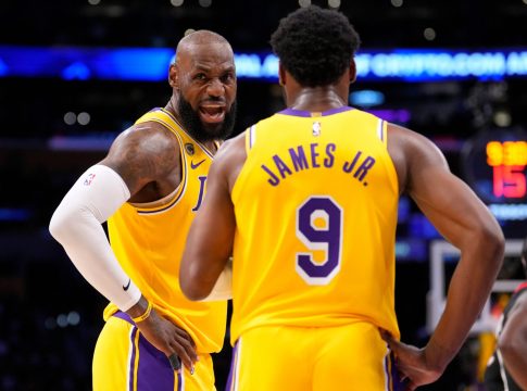 Λέικερς – Ρόκετς 107-98: Έκαναν το πρώτο βήμα οι «λιμνάνθρωποι» (vids)