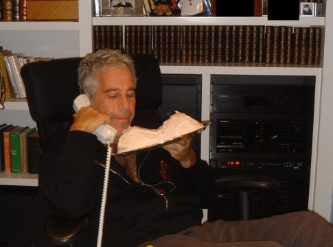 Έπσταϊν: Νέα στοιχεία για προνομιακή μεταχείριση στη φυλακή – Σοβαρά κενά εποπτείας