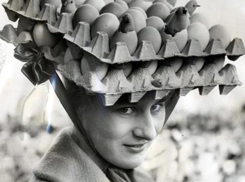 Το Πάσχα έχει τη δική του μουσική υπόκρουση, όπως και τα Χριστούγεννα – Γιατί δεν την ακούμε ποτέ;