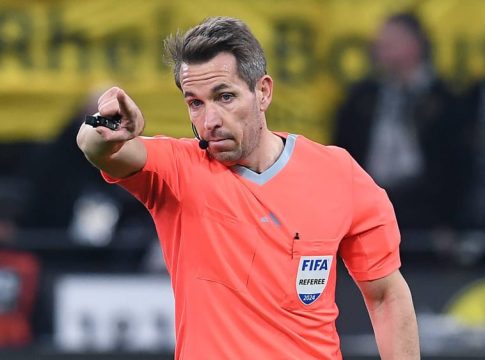 Ο Στίλερ στο Καραϊσκάκη, Πολωνός διαιτητής στην Τούμπα