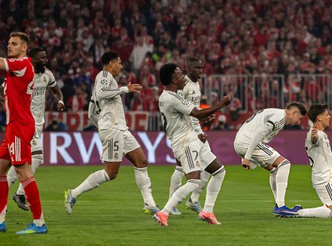 Ο Γκιουλέρ το 1-0 για τη Ρεάλ από απίστευτη γκάφα του Νόιερ στα 34 δευτερόλεπτα, απάντησε ο Πάβλοβιτς με κεφαλιά για το 1-1 (vids)