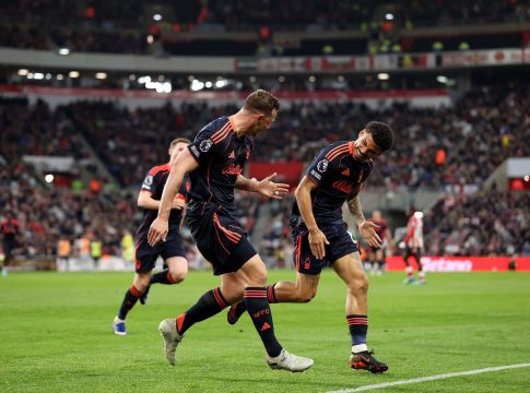 Σάντερλαντ – Νότιγχαμ Φόρεστ 0-5: «Πεντάστερη» η ομάδα του Περέιρα, σκόρπισε τις «μαύρες γάτες» σε 20 λεπτά