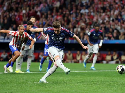 Ο Γιόκερες με πέναλτι το 1-0 για την Άρσεναλ (vid)