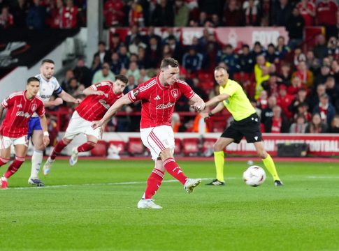 Νότιγχαμ Φόρεστ – Άστον Βίλα 1-0: Τη «λύγισε» και πήρε προβάδισμα για την Πόλη