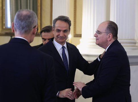 Δύο οι διορισμοί του Μακάριου Λαζαρίδη στο Δημόσιο ως απόφοιτος Πανεπιστημίου, με πτυχίο από κολλέγιο «μαϊμού»