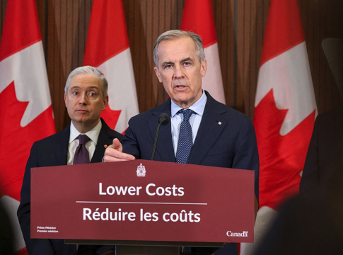 Καναδάς: Ο πρωθυπουργός Καρνεϊ χαρακτηρίζει τους δεσμούς με τις ΗΠΑ «αδυναμία που πρέπει να διορθωθεί»