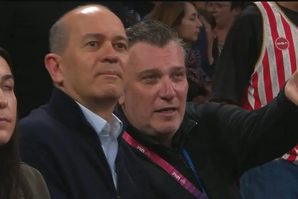 Ο Γιώργος Αγγελόπουλος στη Λιόν για το παιχνίδι του Ολυμπιακού με τη Βιλερμπάν