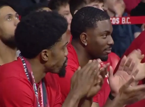 Ολυμπιακός – Μύκονος Betsson: Ο Έβανς αποθεώθηκε στο ΣΕΦ, αφού εμφανίστηκε στο cube