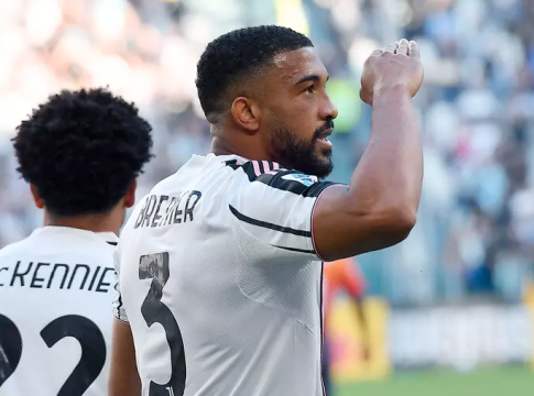 Γιουβέντους – Τζένοα 2-0: Η «Μεγάλη Κυρία» συνεχίζει στο κυνήγι της Κόμο για την τετράδα