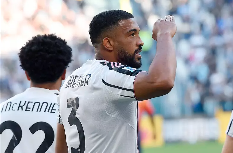 Γιουβέντους – Τζένοα 2-0: Η «Μεγάλη Κυρία» συνεχίζει στο κυνήγι της Κόμο για την τετράδα