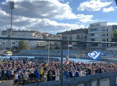Συγκινητικές εικόνες στο αντίο… του ΠΑΣ Γιάννινα από τις επαγγελματικές κατηγορίες (vid)