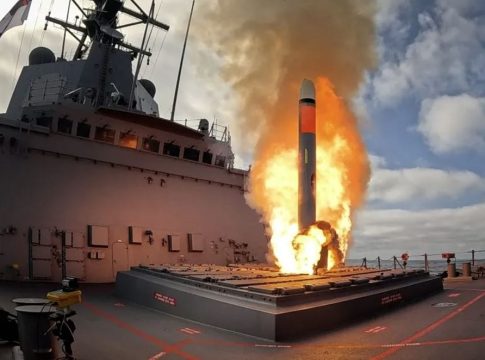 Epic Fury: Πύραυλοι 36 δισ. δολ. που προορίζονταν για Κίνα «χωνεύτηκαν» από τα βουνά του Ιράν