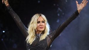 Μπορεί η Βίσση να διαγραφεί παλιούς φίλους αλλά βρίσκει καινούργιους! Ποιος είναι ο αυθεντικός Λεωνίδας;