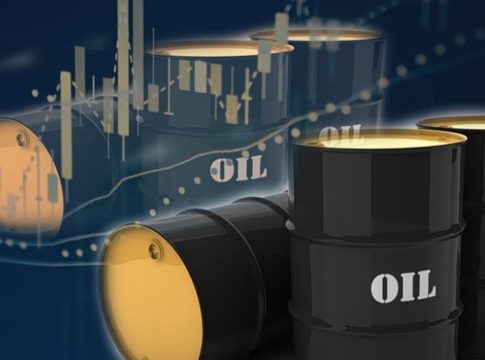 Εκτοξεύτηκε πάνω από τα 125 δολ. το πετρέλαιο – Τι εκτιμούν οι αναλυτές