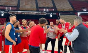 Ολυμπιακός: Το φατούρο και η αποθέωση των Ερυθρόλευκων στους Βεζένκοφ, Μιλουτίνοφ και Ντόρσεϊ (vid)